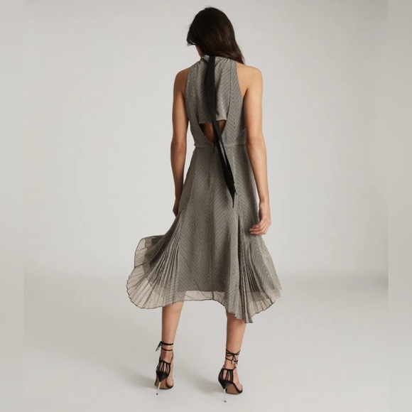 Reiss Jenna Chevron Print Midi Dress - Picture 2 of 9